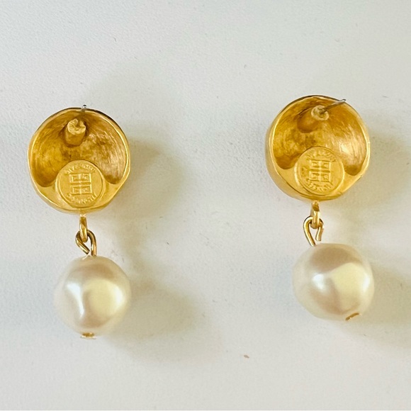 Givenchy Designer Signed Pearl Dangle Earrings - Picture 6 of 6